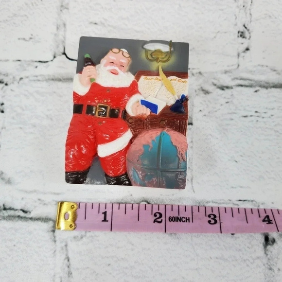 1997 Santa Globe Magnet Coca Cola 90s Vintage Collectable Magnet 27 - Picture 7 of 8